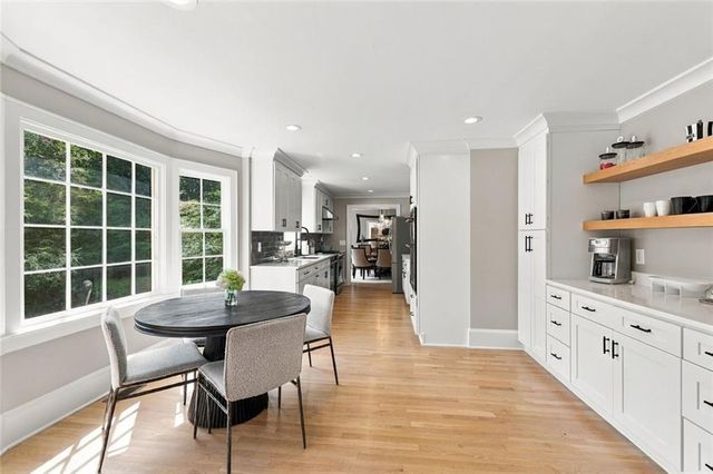 5179 Meadowlake Drive, Dunwoody, GA 30338
