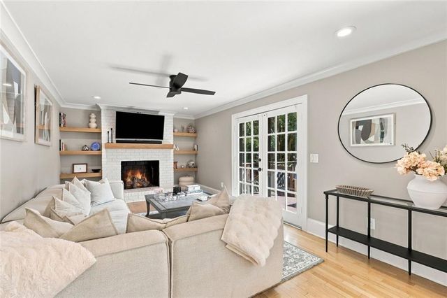 5179 Meadowlake Drive, Dunwoody, GA 30338