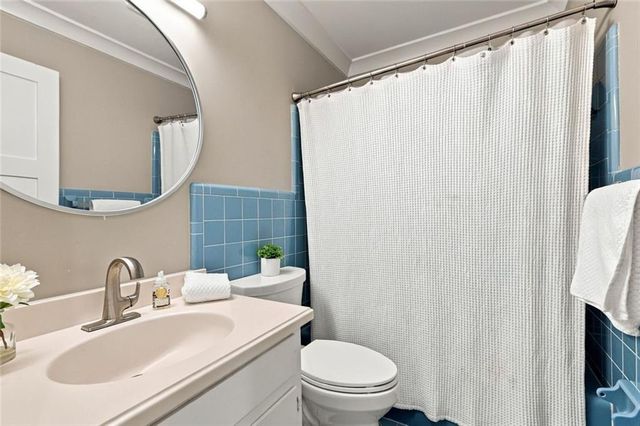 5179 Meadowlake Drive, Dunwoody, GA 30338