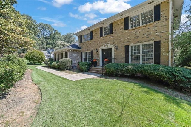 5179 Meadowlake Drive, Dunwoody, GA 30338