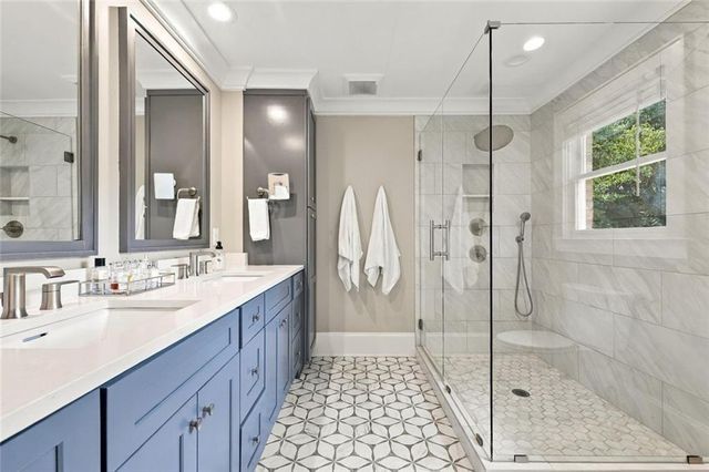 5179 Meadowlake Drive, Dunwoody, GA 30338