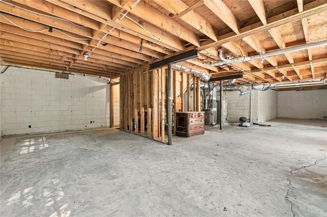 5179 Meadowlake Drive, Dunwoody, GA 30338