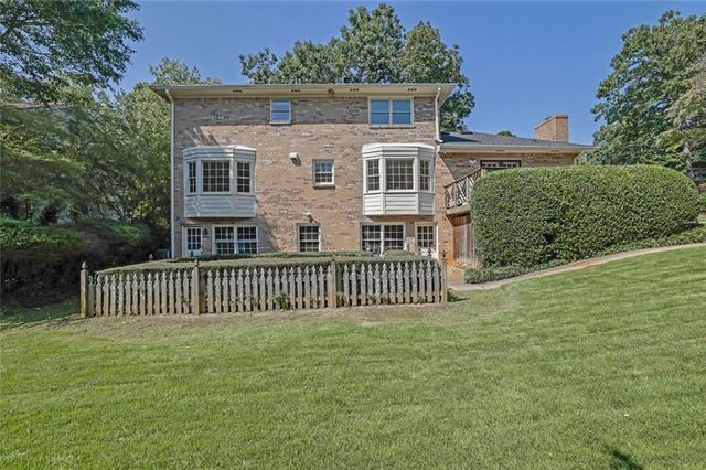 5179 Meadowlake Drive, Dunwoody, GA 30338