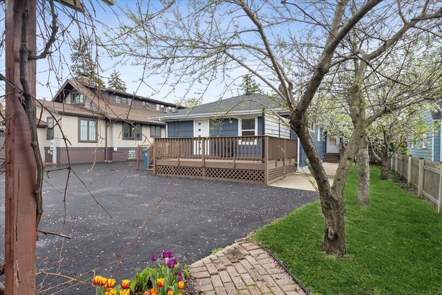 123 E Columbia Avenue, Elmhurst, IL 60126