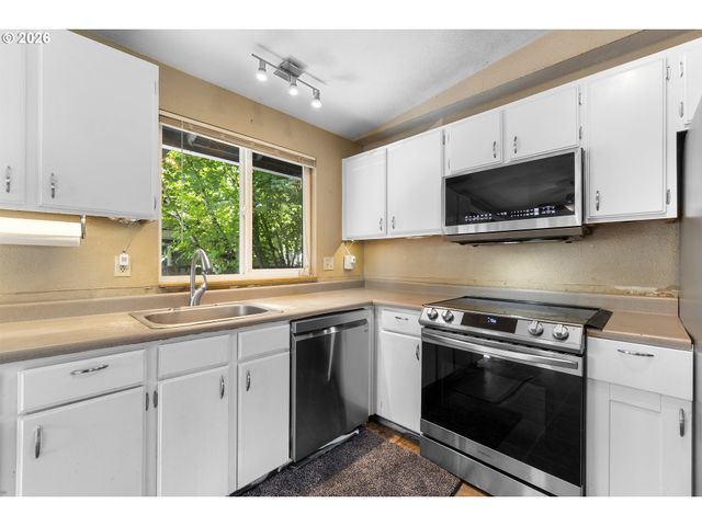 1837 Se JO Ct, Milwaukie, OR 97267