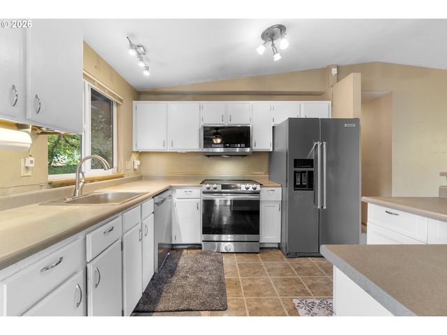 1837 Se JO Ct, Milwaukie, OR 97267