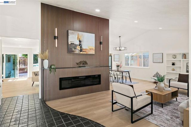1149 Geneva St, Livermore, CA 94550