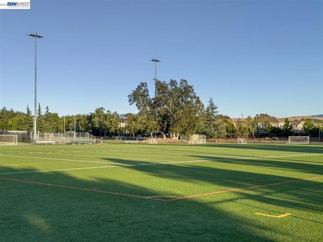 1149 Geneva St, Livermore, CA 94550