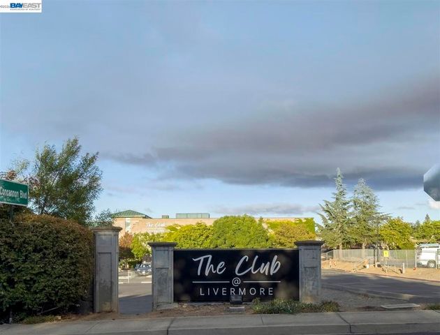 1149 Geneva St, Livermore, CA 94550