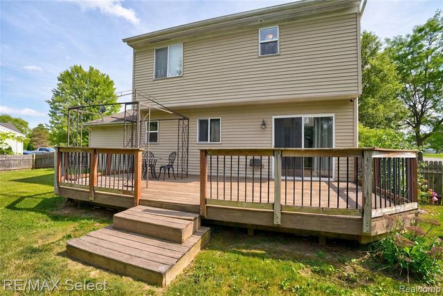 4399 Eagle Lane, Burton, MI 48519