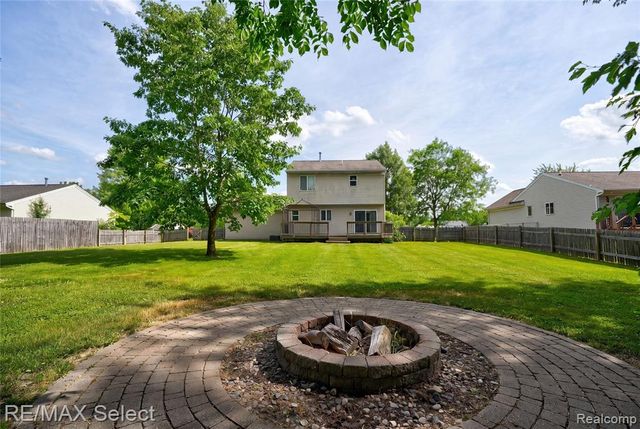 4399 Eagle Lane, Burton, MI 48519