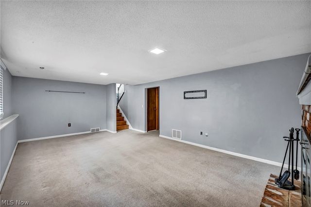 6224 Denise Drive, North Ridgeville, OH 44039