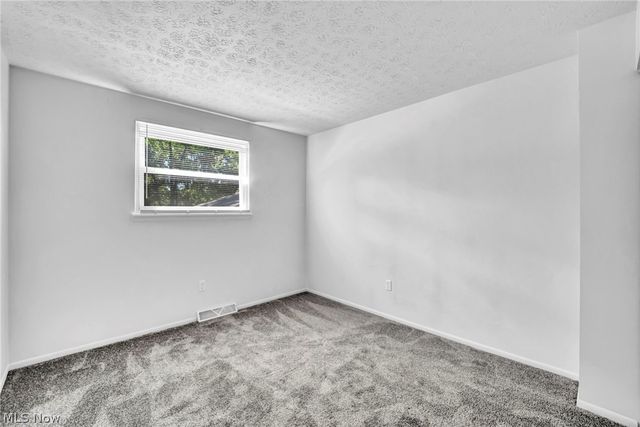 6224 Denise Drive, North Ridgeville, OH 44039