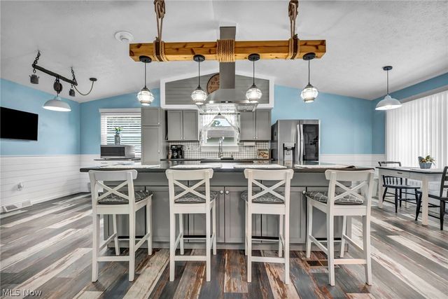 6224 Denise Drive, North Ridgeville, OH 44039