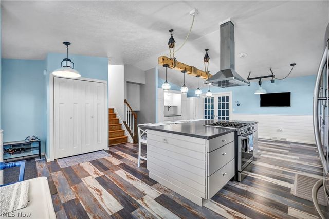 6224 Denise Drive, North Ridgeville, OH 44039