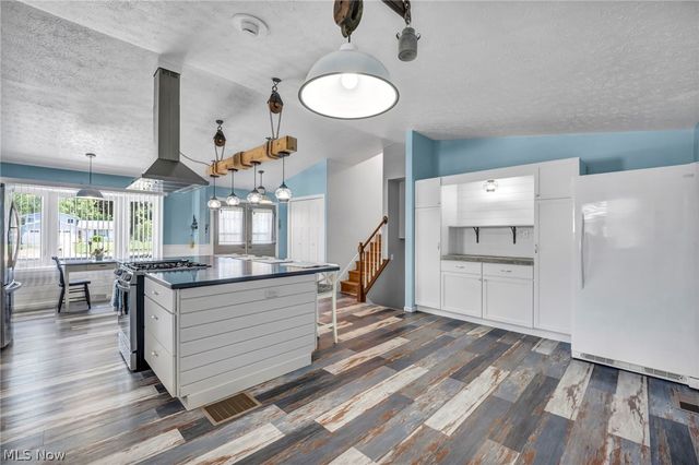 6224 Denise Drive, North Ridgeville, OH 44039