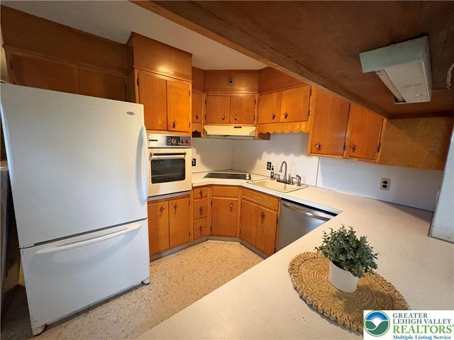 2556 Park View Road, Slatington Boro, PA 18080