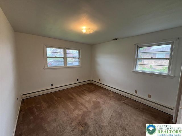 2556 Park View Road, Slatington Boro, PA 18080