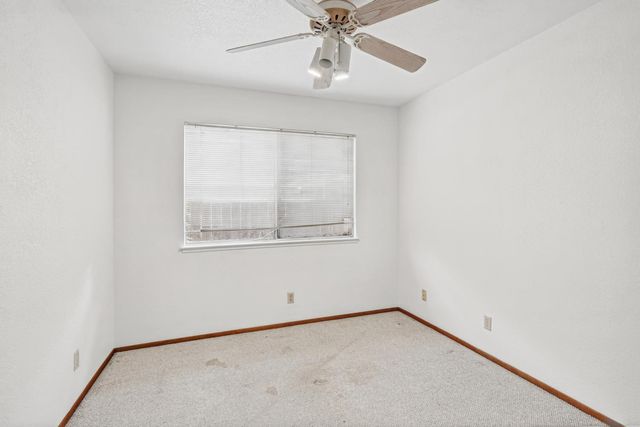 5505 Great Smokey St, Sacramento, CA 95823