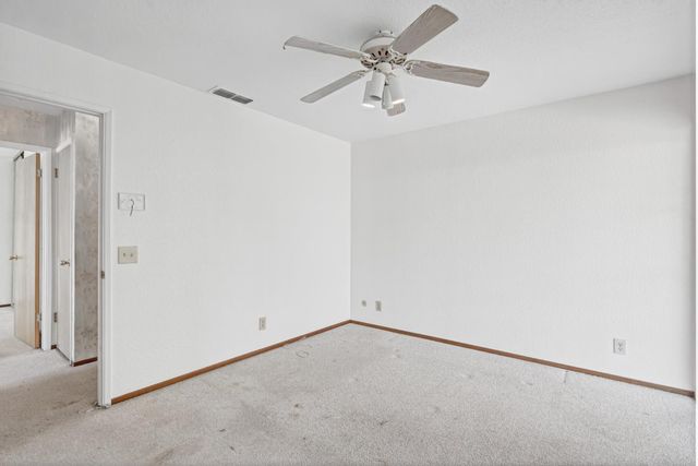 5505 Great Smokey St, Sacramento, CA 95823