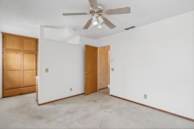 5505 Great Smokey St, Sacramento, CA 95823