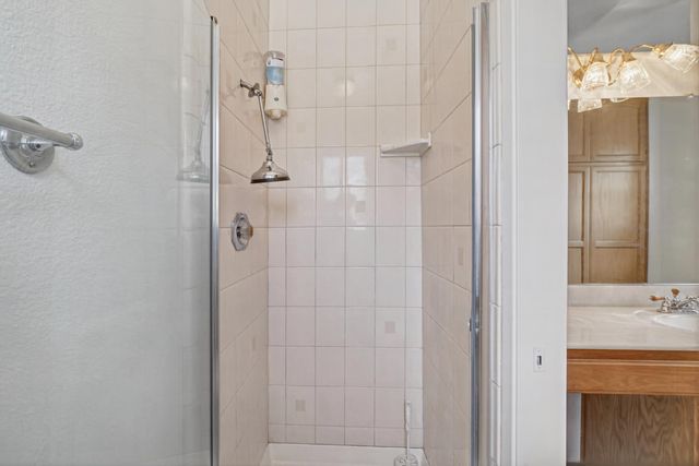 5505 Great Smokey St, Sacramento, CA 95823