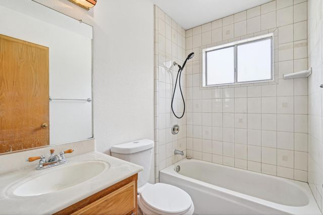 5505 Great Smokey St, Sacramento, CA 95823