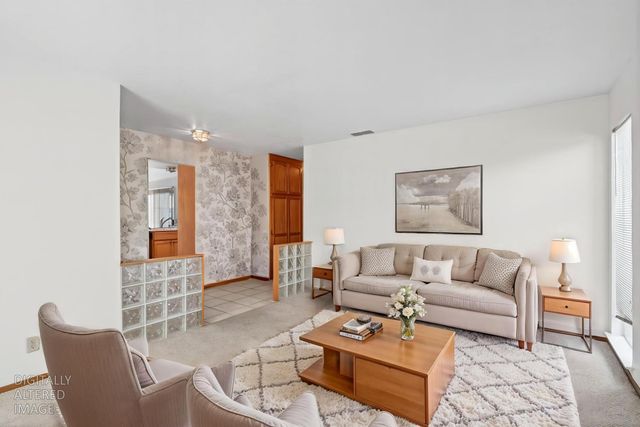 5505 Great Smokey St, Sacramento, CA 95823