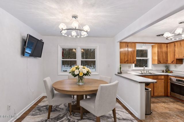 15 Maywood Drive, Glenville, NY 12302