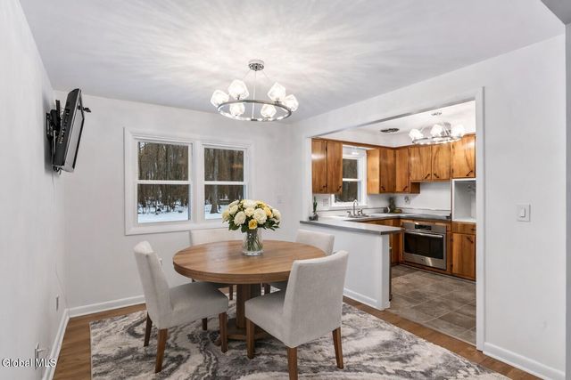 15 Maywood Drive, Glenville, NY 12302