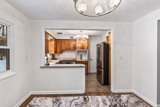 15 Maywood Drive, Glenville, NY 12302