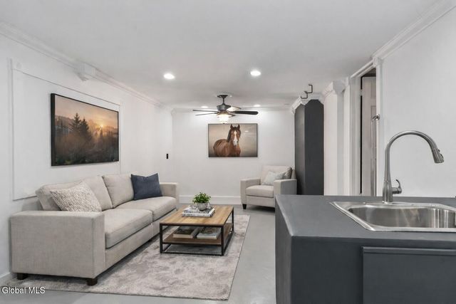 15 Maywood Drive, Glenville, NY 12302