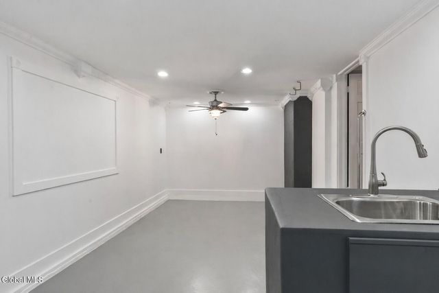 15 Maywood Drive, Glenville, NY 12302