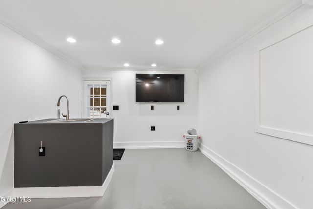 15 Maywood Drive, Glenville, NY 12302