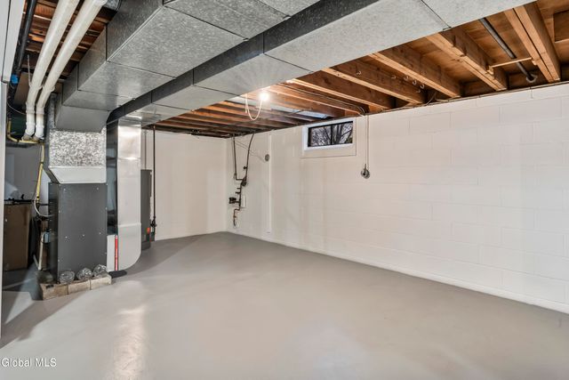 15 Maywood Drive, Glenville, NY 12302