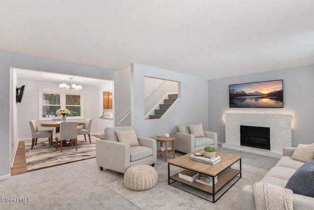 15 Maywood Drive, Glenville, NY 12302