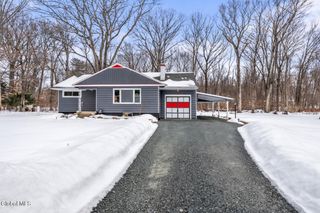 15 Maywood Drive, Glenville, NY 12302