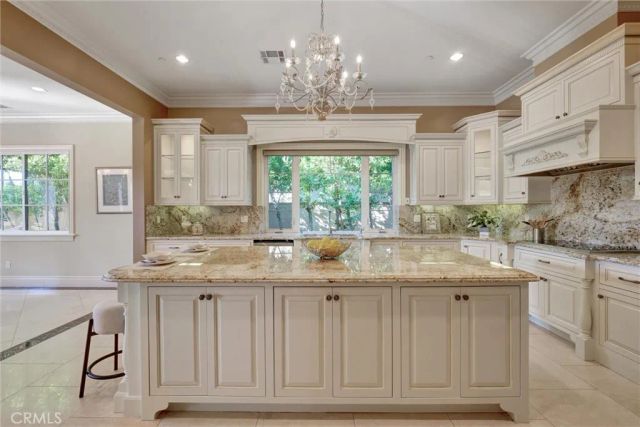 270 W Palm Drive, Arcadia, CA 91007