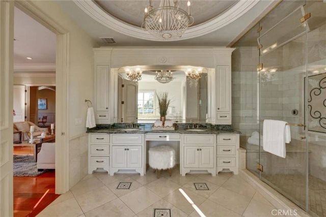 270 W Palm Drive, Arcadia, CA 91007