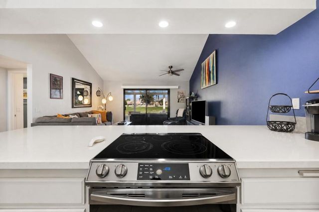 77116 Pauma Valley Way, Palm Desert, CA 92211