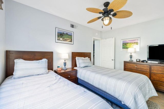 77116 Pauma Valley Way, Palm Desert, CA 92211