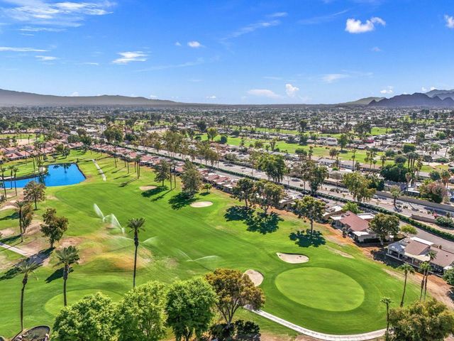 77116 Pauma Valley Way, Palm Desert, CA 92211