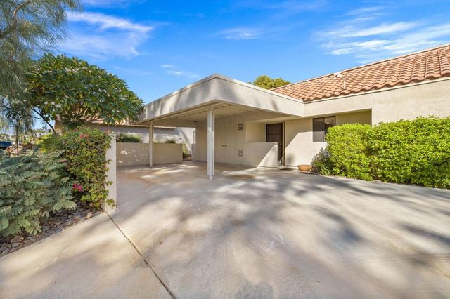 77116 Pauma Valley Way, Palm Desert, CA 92211