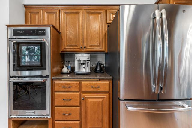 5320 Maddox Lane, Edina, MN 55436