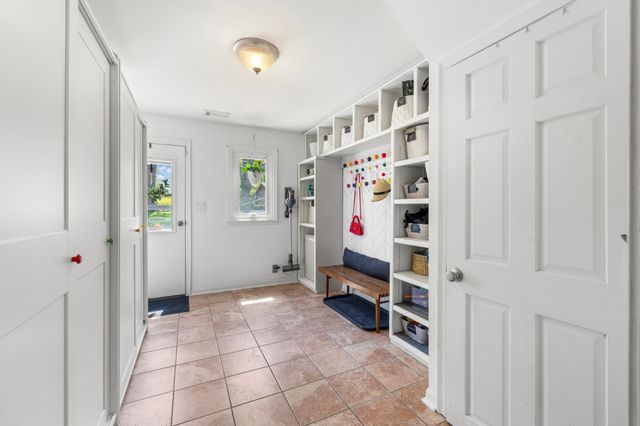 5320 Maddox Lane, Edina, MN 55436