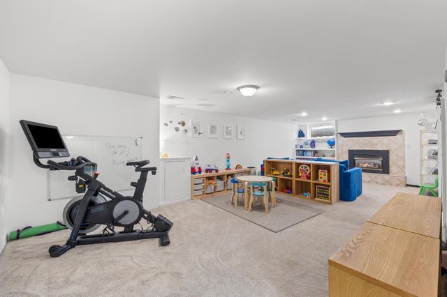 5320 Maddox Lane, Edina, MN 55436