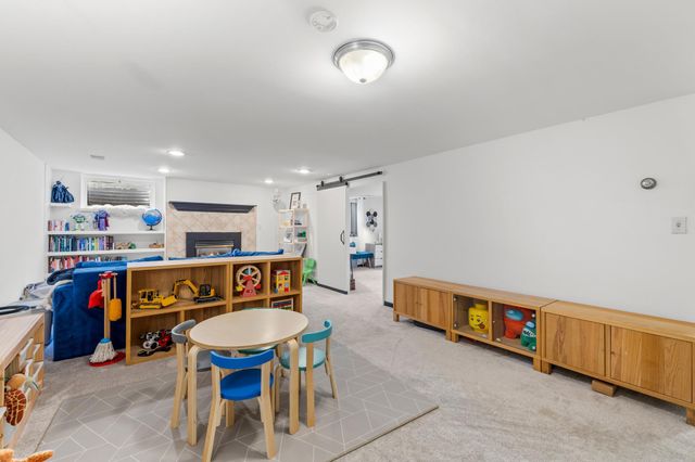 5320 Maddox Lane, Edina, MN 55436