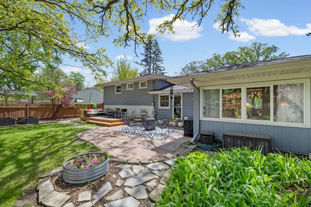 5320 Maddox Lane, Edina, MN 55436