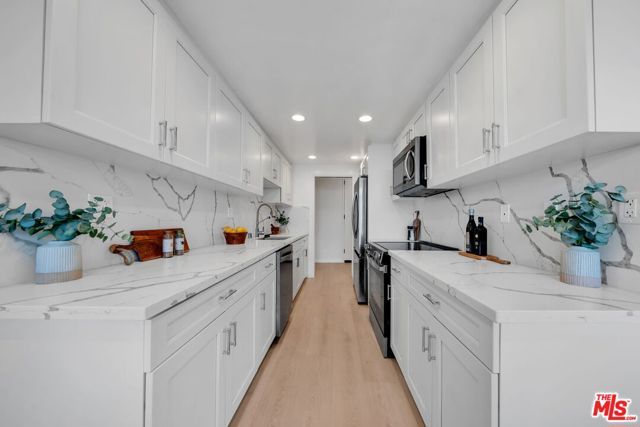 900 Euclid Street 307, Santa Monica, CA 90403