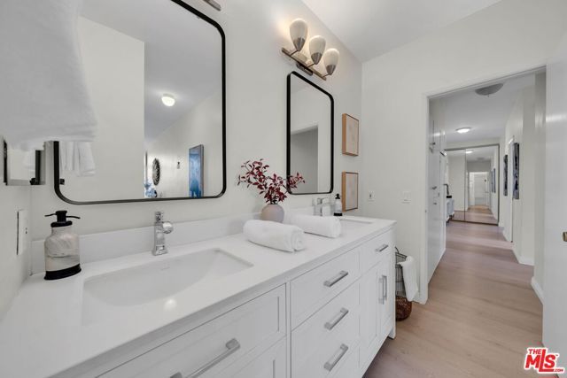 900 Euclid Street 307, Santa Monica, CA 90403